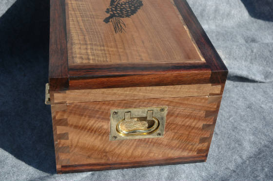 wedding keepsake box with inlay handles lock side wiew