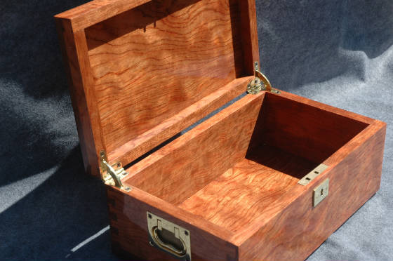 high quality keepsake box handcrafted bubinga with lock handles open lid