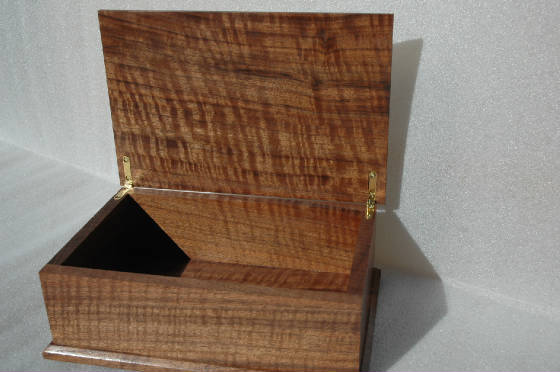 Mr. Ewalt J Shatz custom walnut wood memory keepsake box with US Navy engraving open