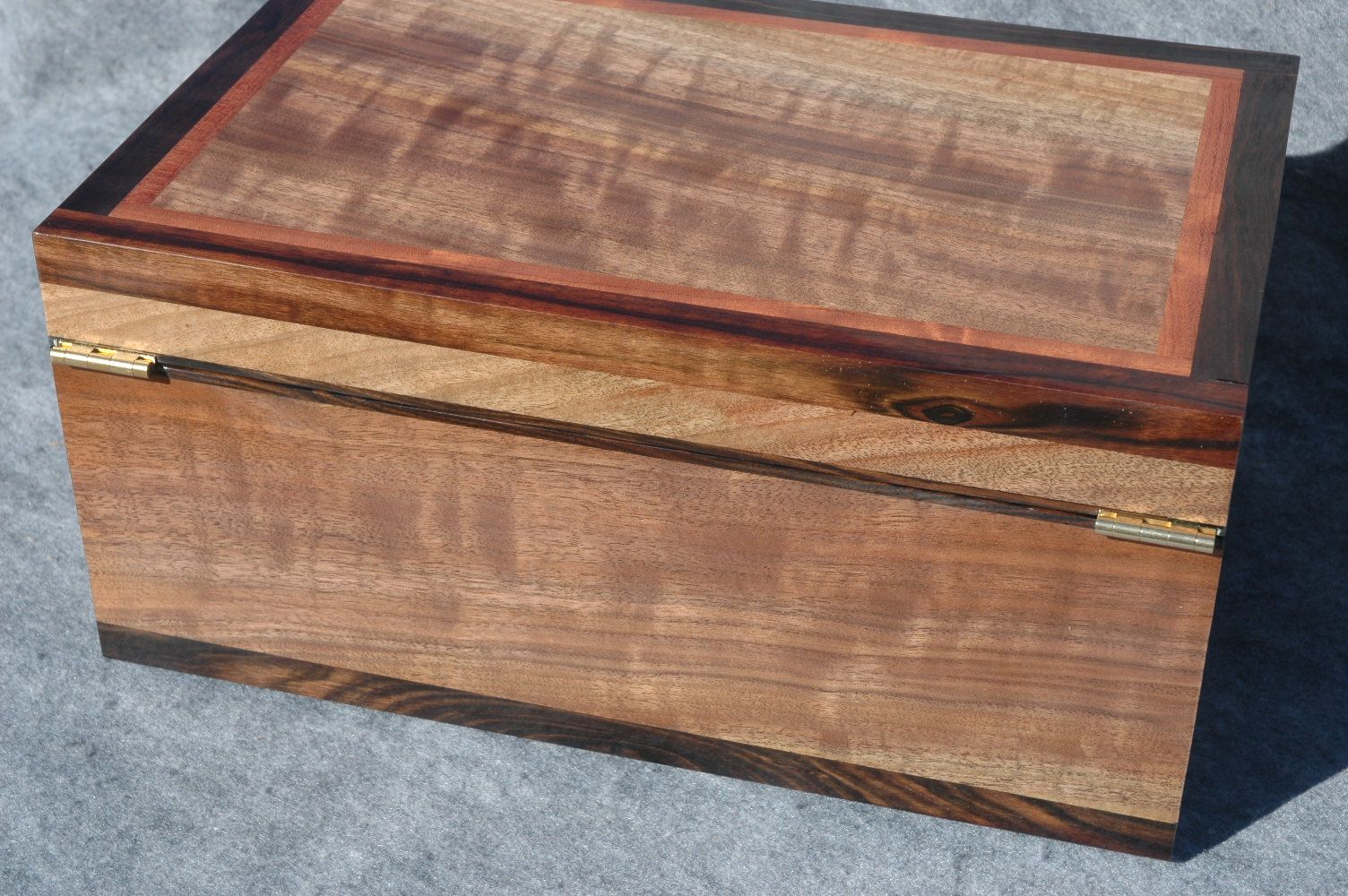 high quality keepsake box handcrafted bubinga with lock handles open lid