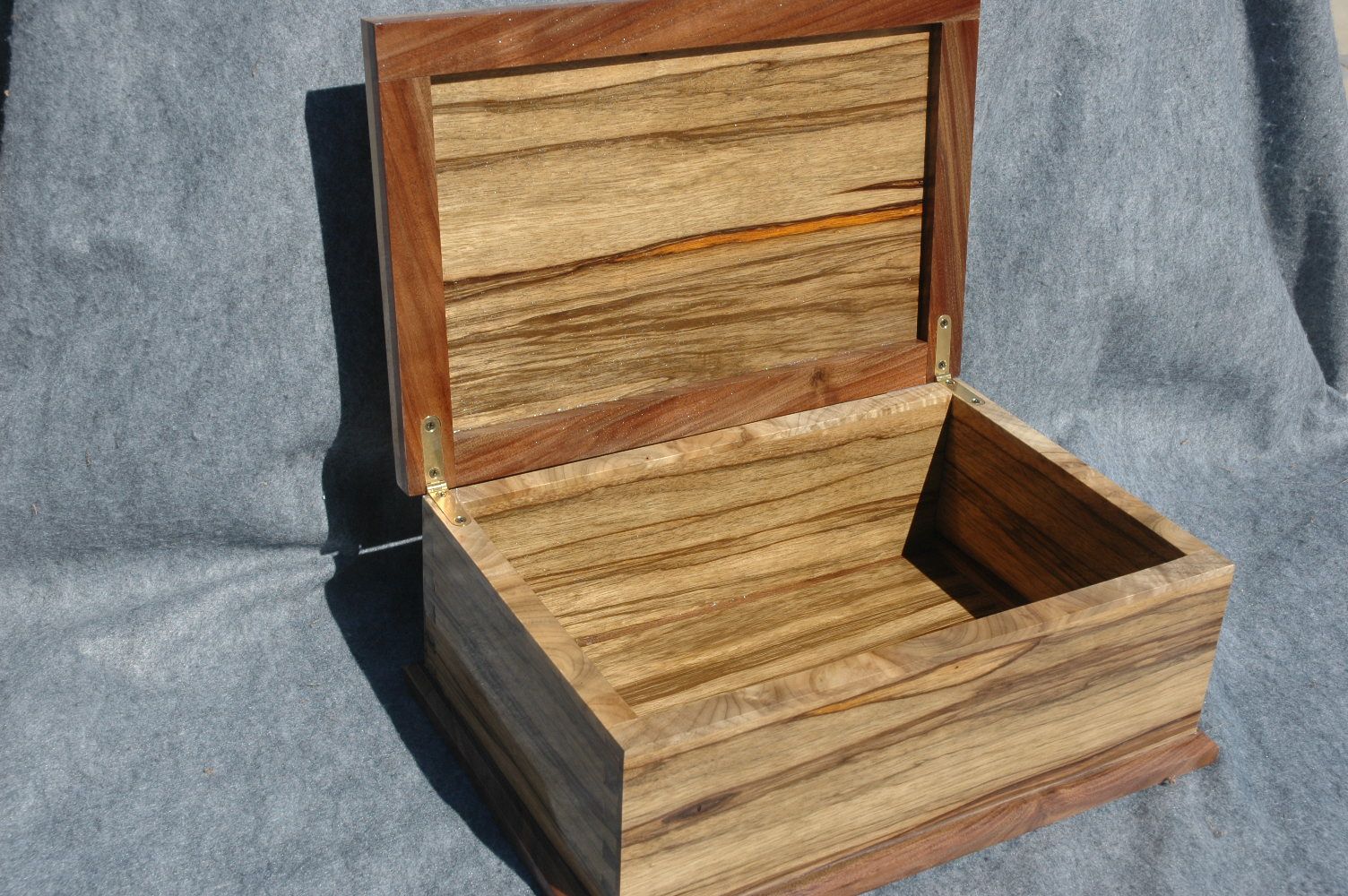 wooden memory box with ebony trim open corner view